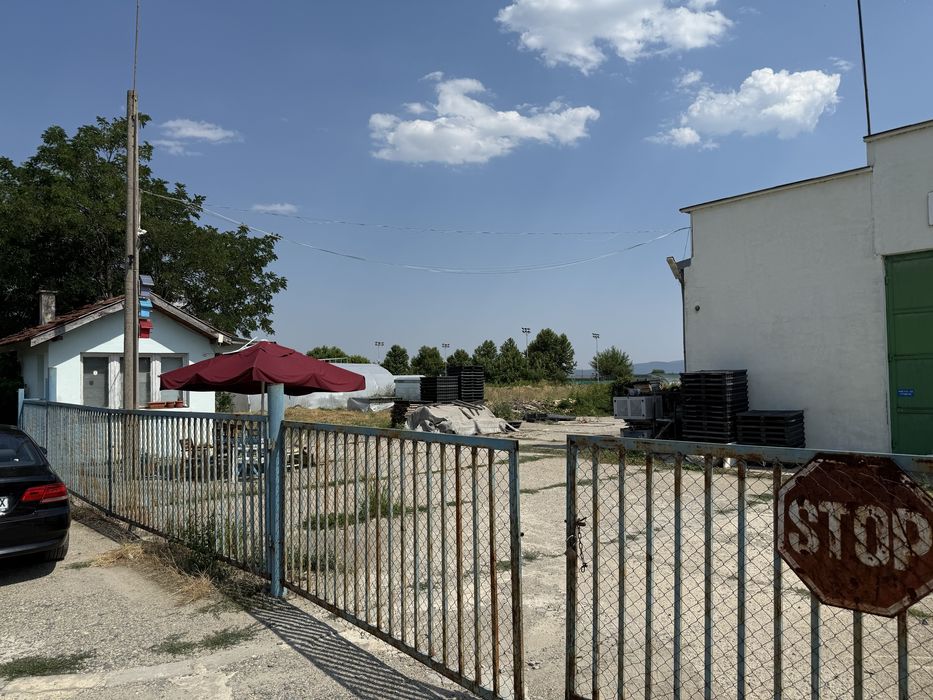 Фабрика/склад/цех за продажба - Готов за работа