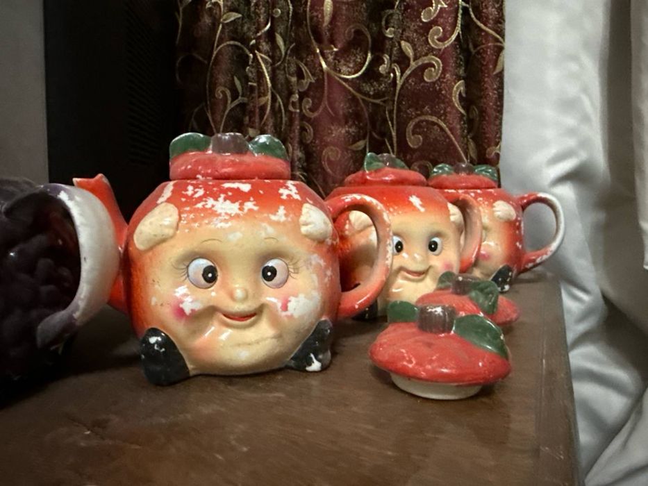 Чайник статуэтка даром