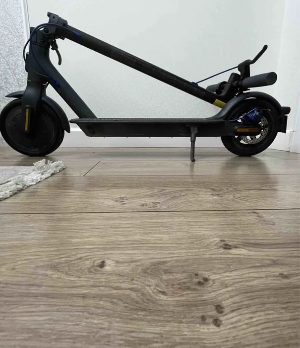 Электросамокат Mi Electric Scooter 3