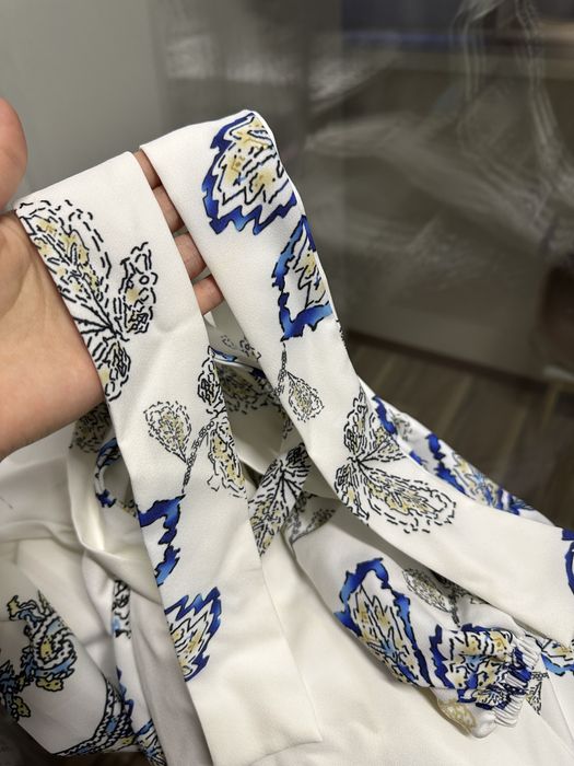 Платья с ремешками