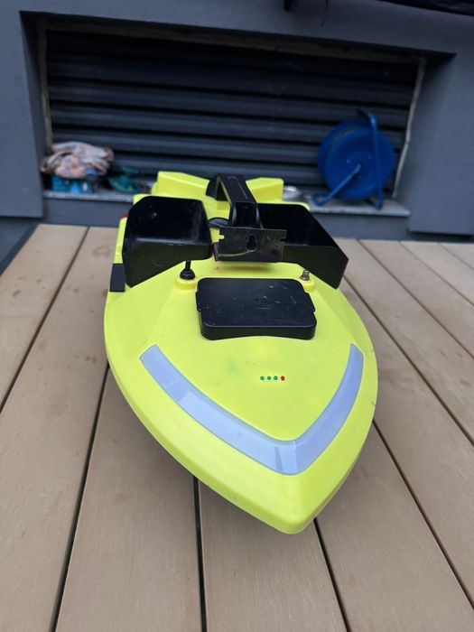 Navomodel barcuta plantat cu Gps