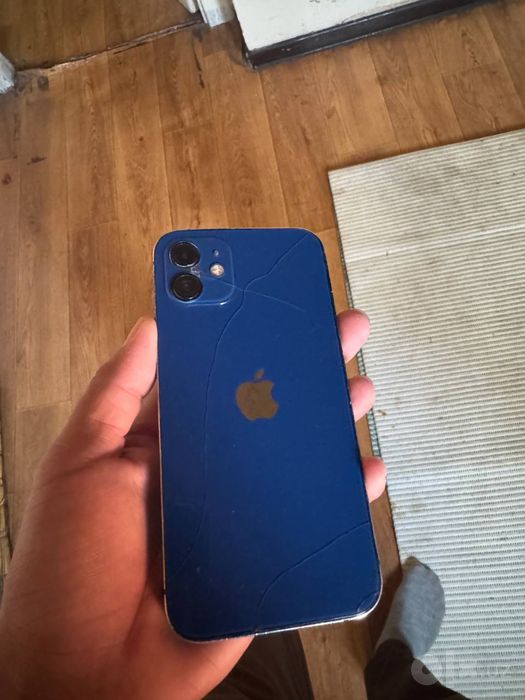 iphone 12   128/83