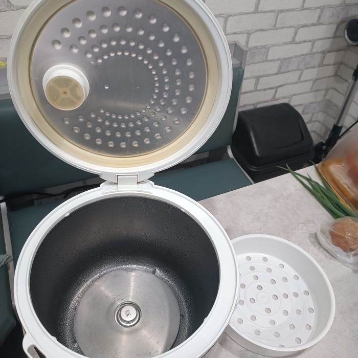 Продам мультиварку