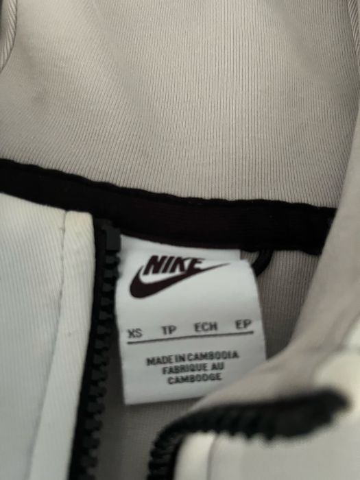 Nike Tech Fleece суичър