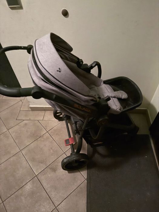 Продавам детска количка Cangaroo Ellada