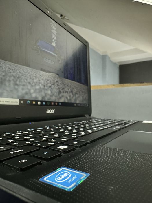 Офисный ноутбук Acer Aspire