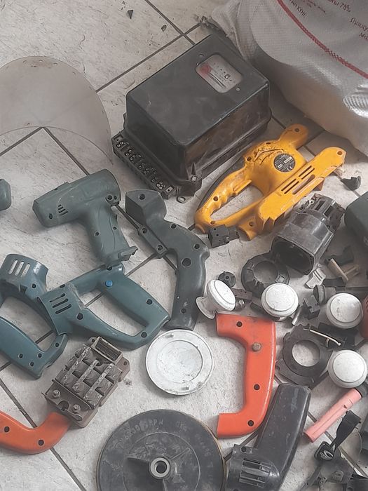 Продам разное  цену уточнять