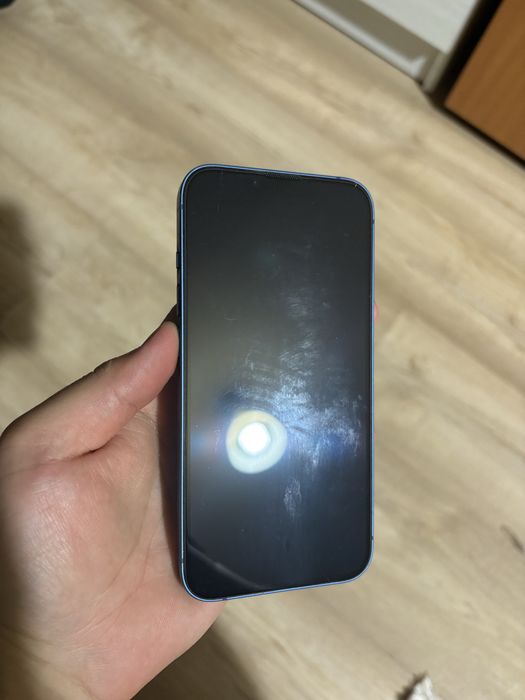 Продам Iphone 13 128gb blue