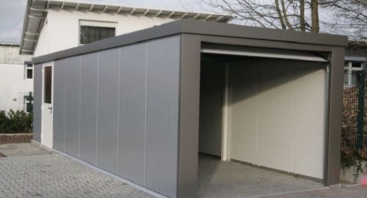 Garaje auto pe structura metalica învelite cu panouri Sandwich termoiz