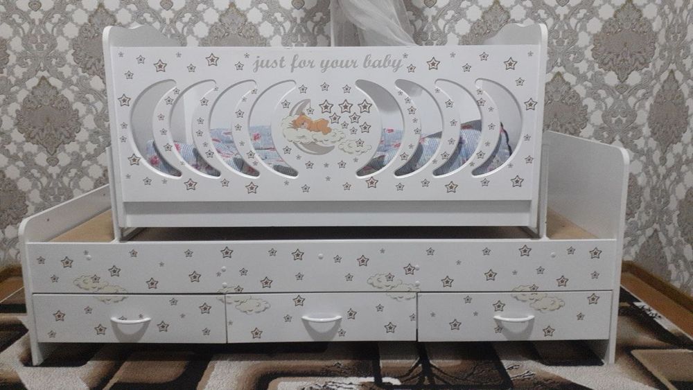 Болалар кравати янгидай  манеж кравати ва тунбикчаси бор