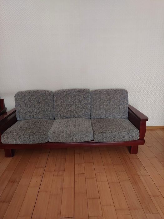 Продам комплект мягкой мебели за 100 000Т
