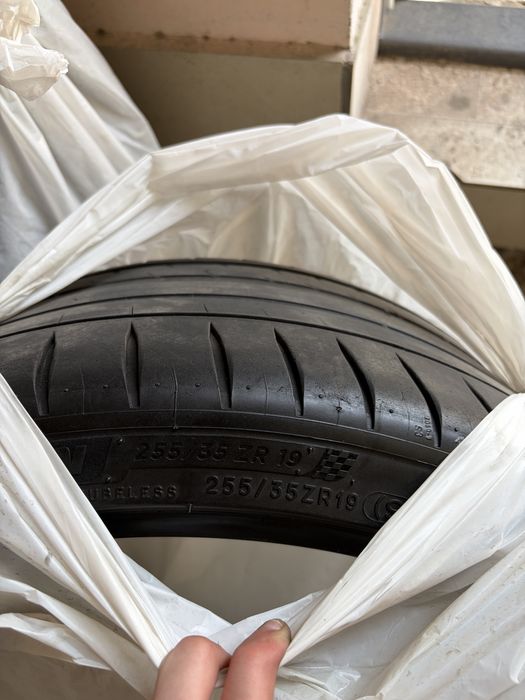 Michelin pilot sport 4 R19 шины