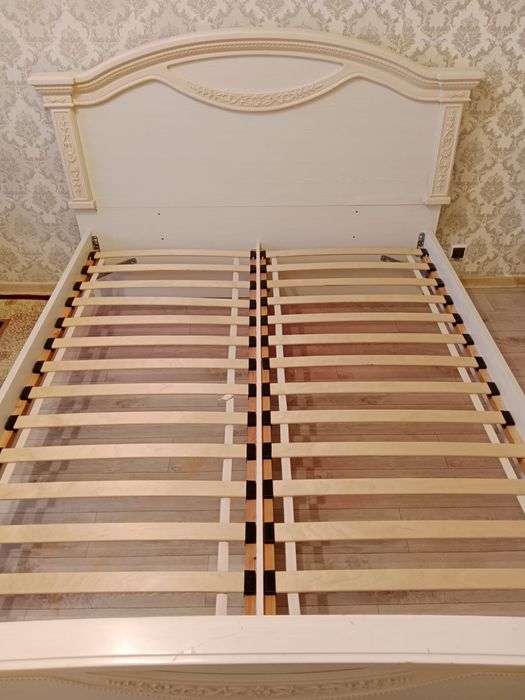 Кровать двухместный