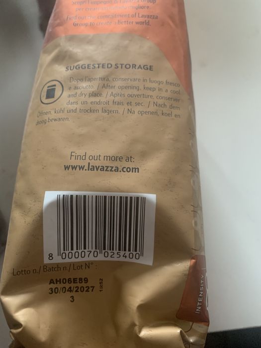 Vând cafea Lavazza