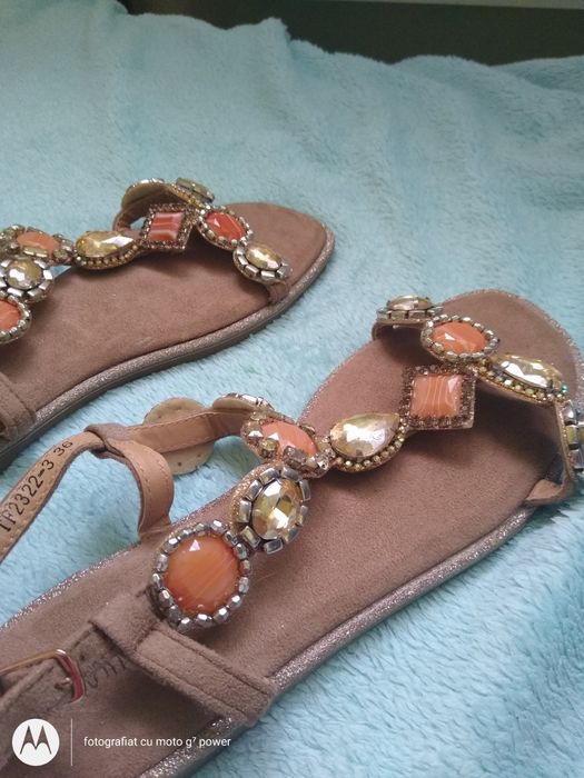 Sandale aurii nr 36