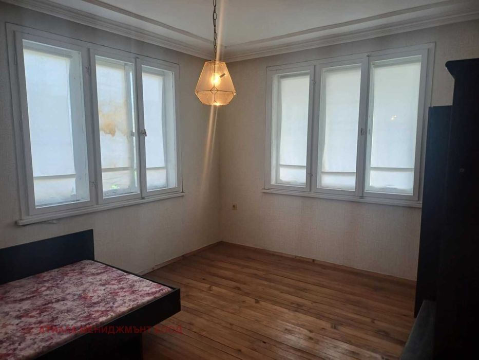 Къща, голям парцел, с. Синитово, Пазарджишко