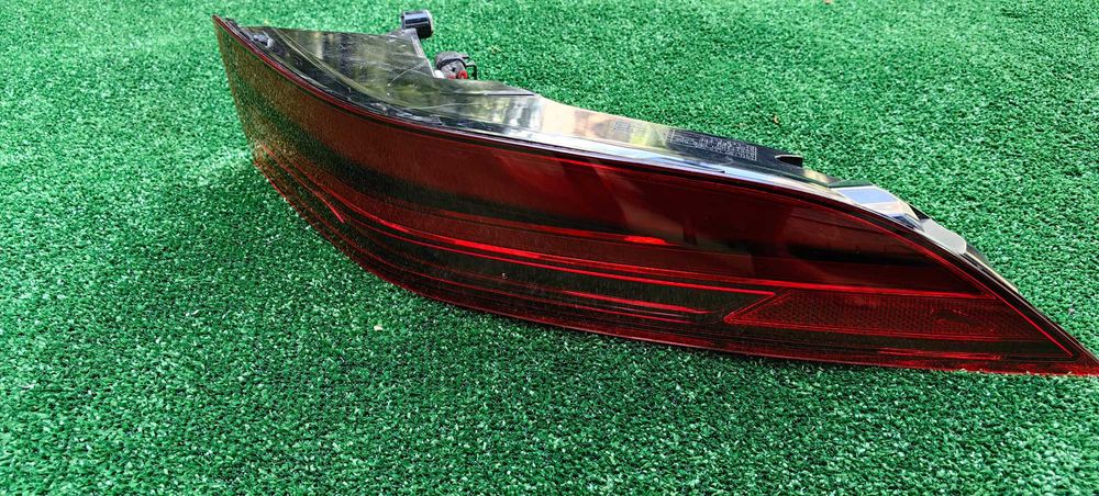 Десен стоп за Jaguar X540 E Pace / Ягуар Х540