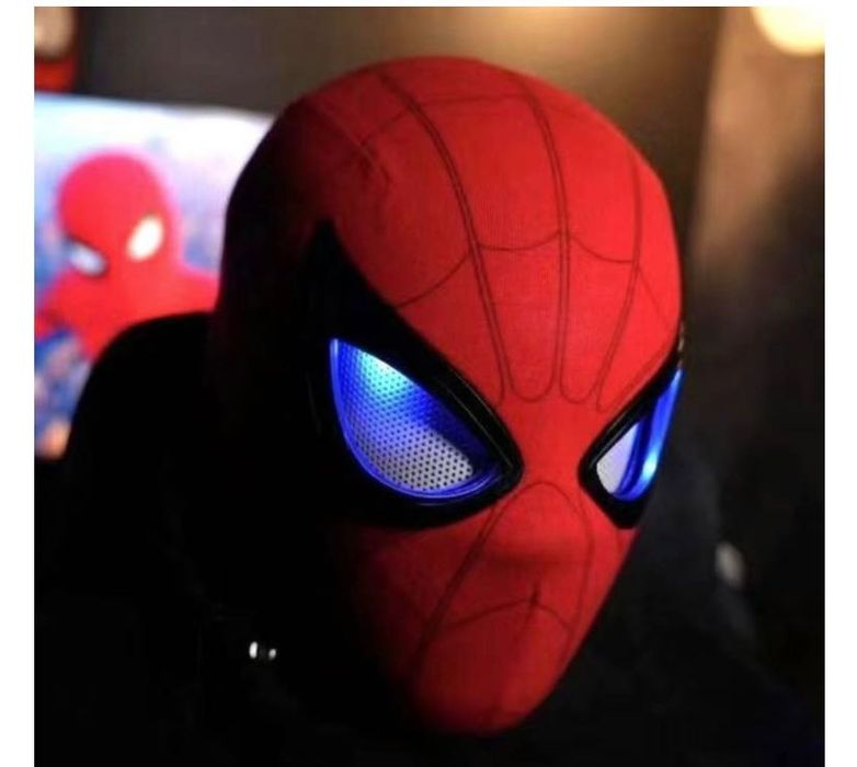 Маска человека паука