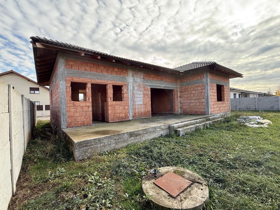 Casa noua parter Santandrei - gaz - curent