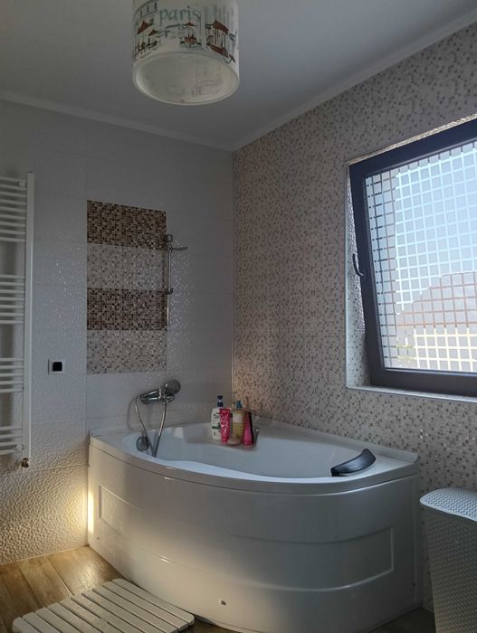 Casa mansardata,Ungheni