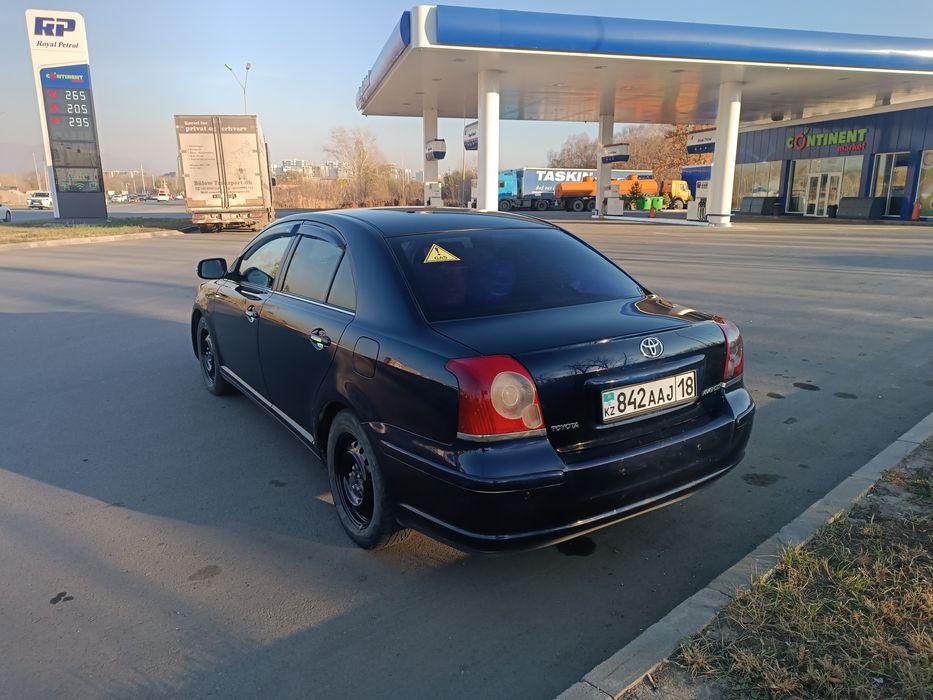 Продам Тойота Авенсис 2008