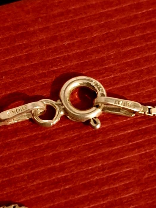 Vând colier+ pandativ din argint 925