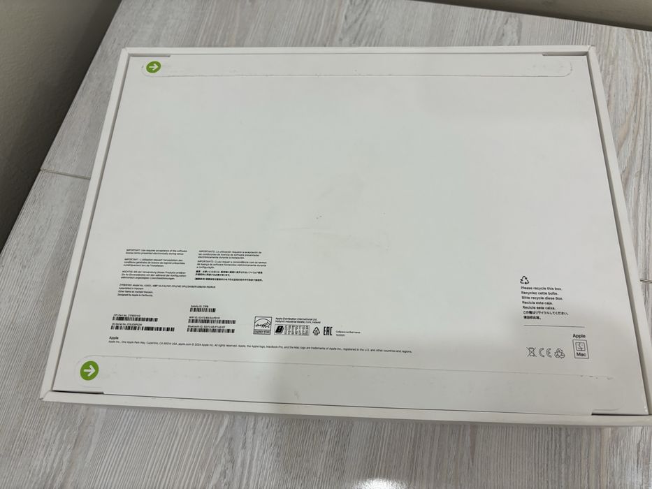 Новый запечатанный МакБук про