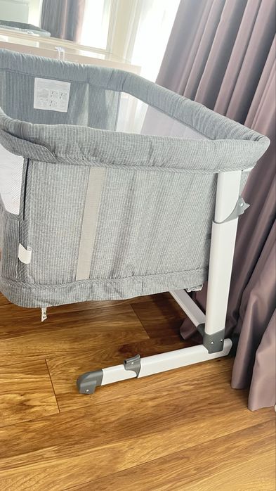 Cangaroo Бебешко легло next to me