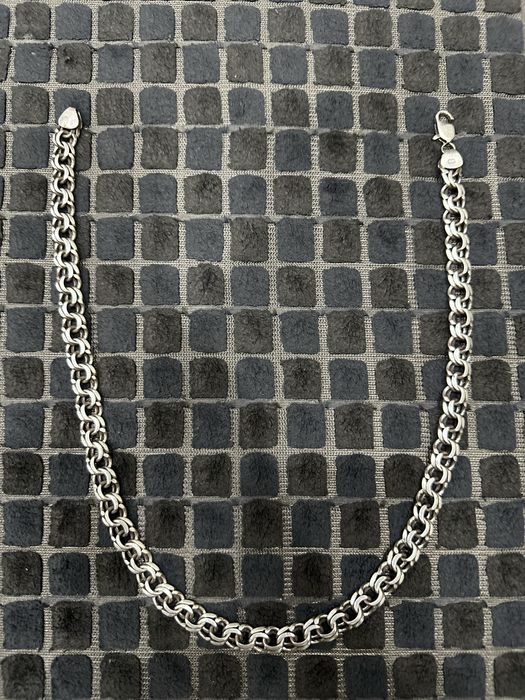 Продам серебряную цепочку