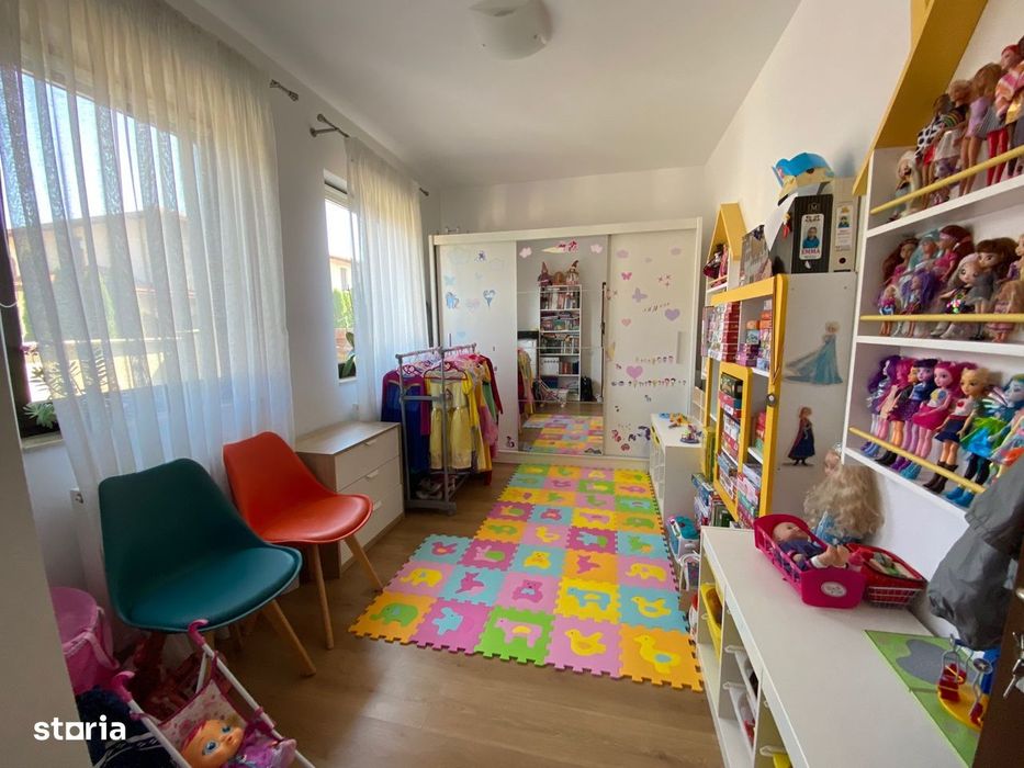 Casa tip duplex | 5 camere | 300 mp teren | Zona Terra, Floresti