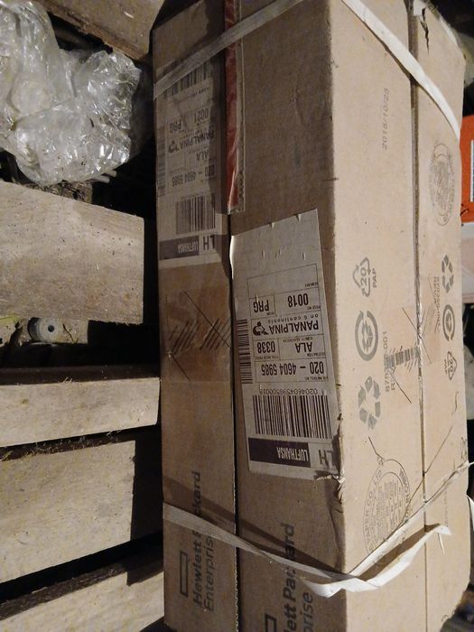 Распределител питания для серверовP9Q36A — Basic Metered 3.6kVA/2 C19