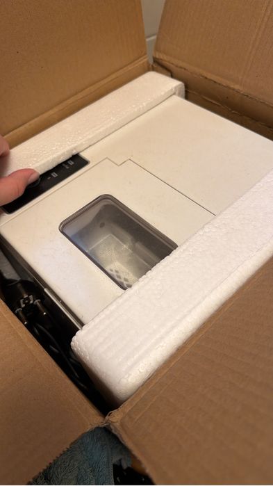 Ледогенератор  почти новый