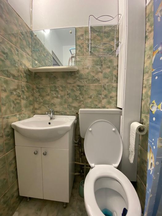 Inchiriez garsoniera 22mp