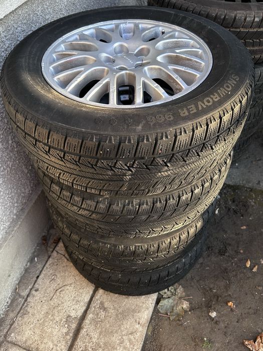 Шины с дисками на субару
