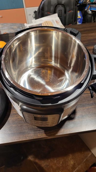 Instant Pot DUO CRISP  AIR FRYER мултикукър еър фрайър- нов- 8 литра