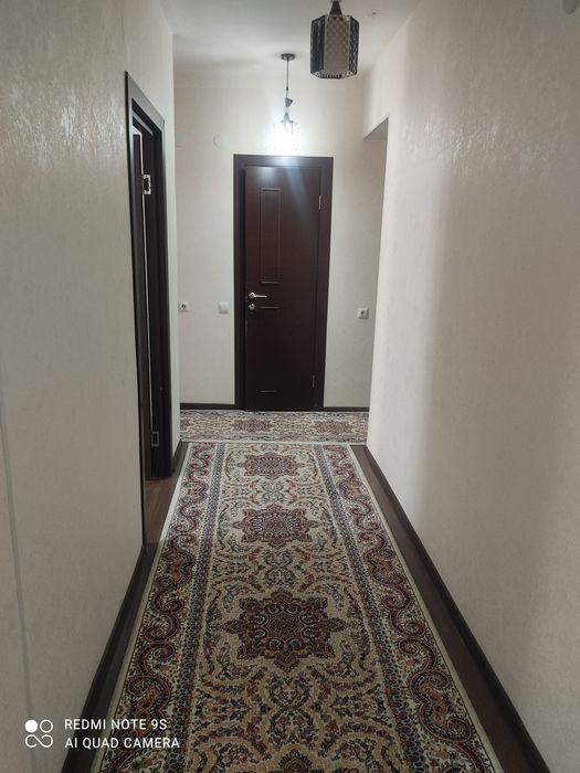 Faqat ishliydigan qizlar va ayollar uchun 3 xonali bezmakler kv bor.