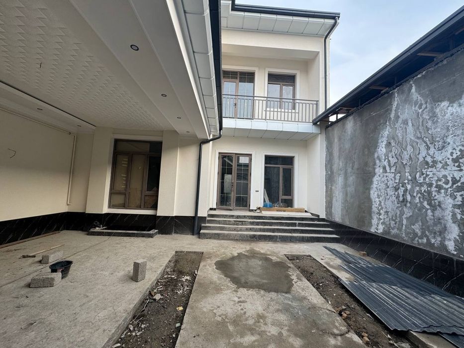 Продам свой  шикарный двух этажный дом в сергелийском районе.