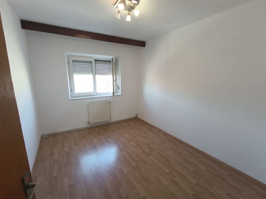 Apartament 4 camere de vânzare – Bartolomeu, Brașov | Vedere panoramică spre Tâmpa și Poiana Brașov