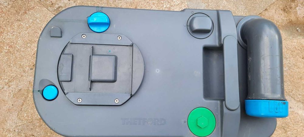 Химическа тоалетна THETFORD