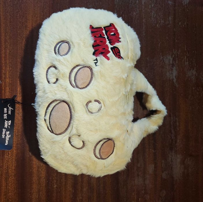 Сгъваема Възглавница/Одеало 2 в 1 с ТОМ И ДЖЕРИ, 140/100см, Нова.