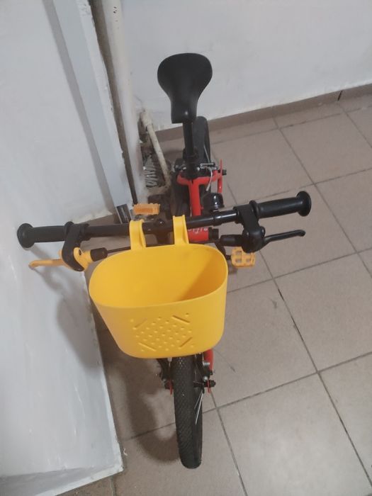 Vând bicicleta copii 2-5 ani