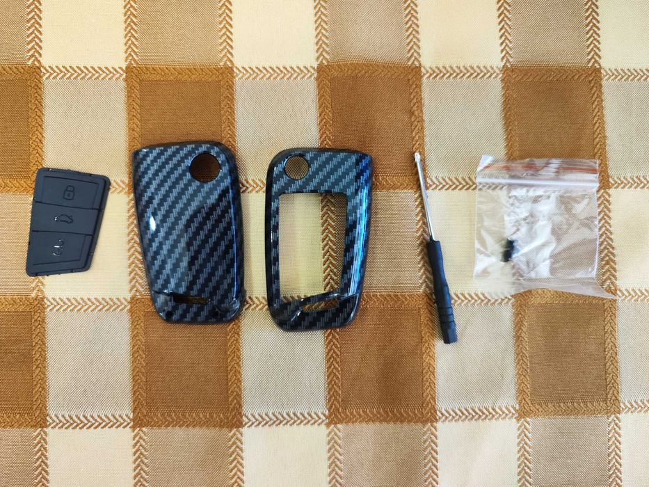 Карбонов кейс за ключ Голф 7