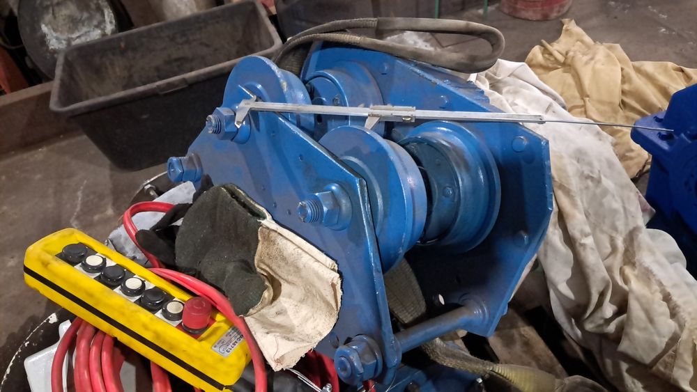 Продаётся тельфир