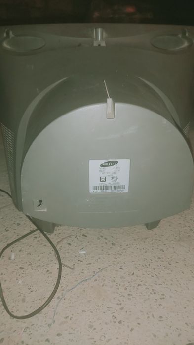 Продам  телевизор  элджи  срочно