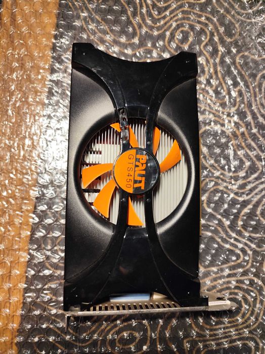 Placa video Nvidia GTS 450 1GB GDDR5, Ventilator fara 3 Pale
