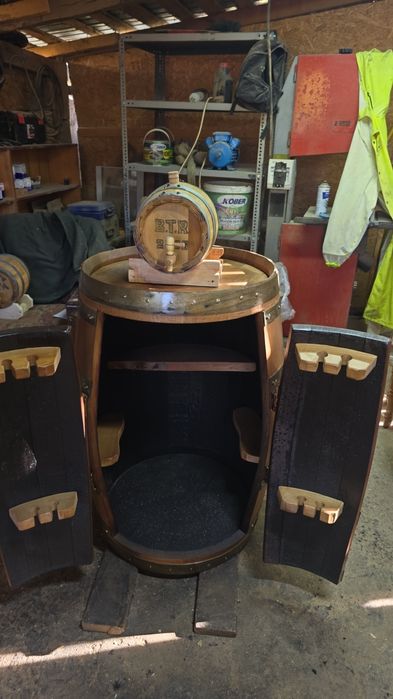 Butoaie mobilier
