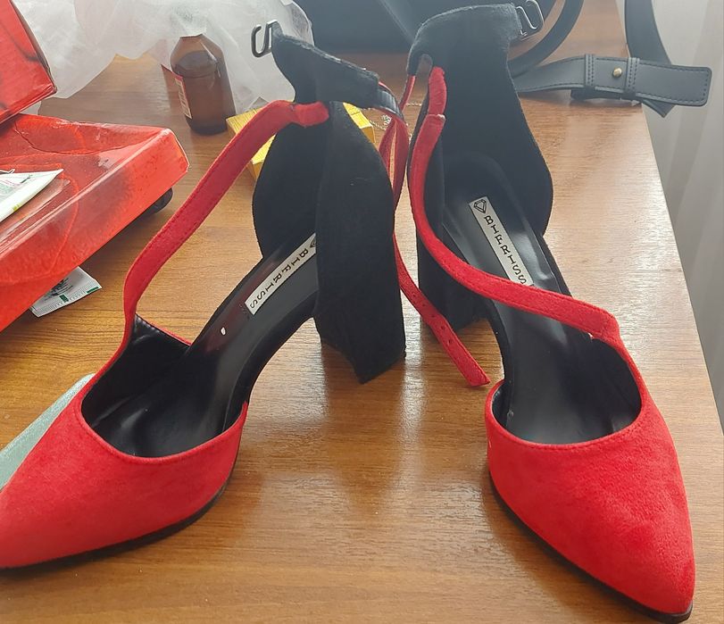 Продам туфли  9000тг.