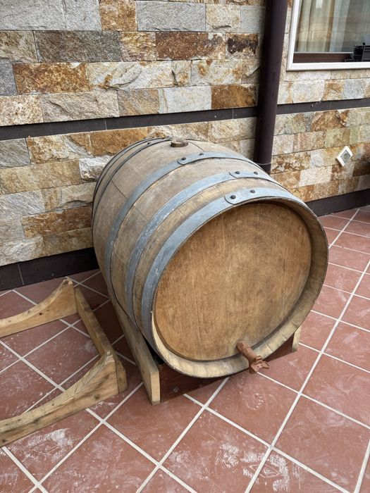 Бъчви за вино 100л и 150л