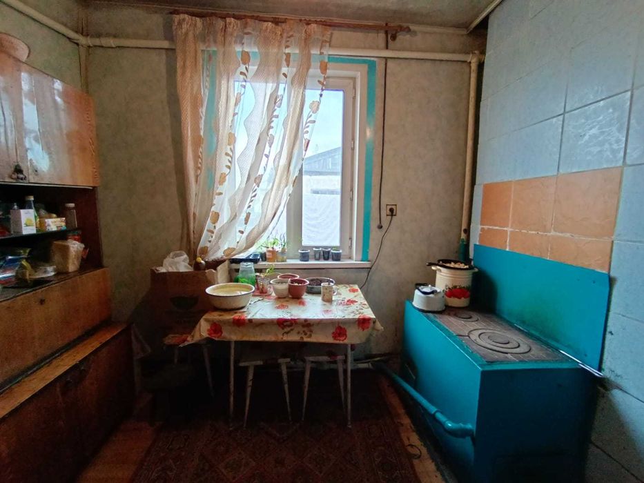 Продаю 4 комнатный дом в Пришахтинске.