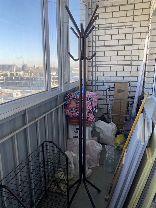 Продам обувницу и вешалку